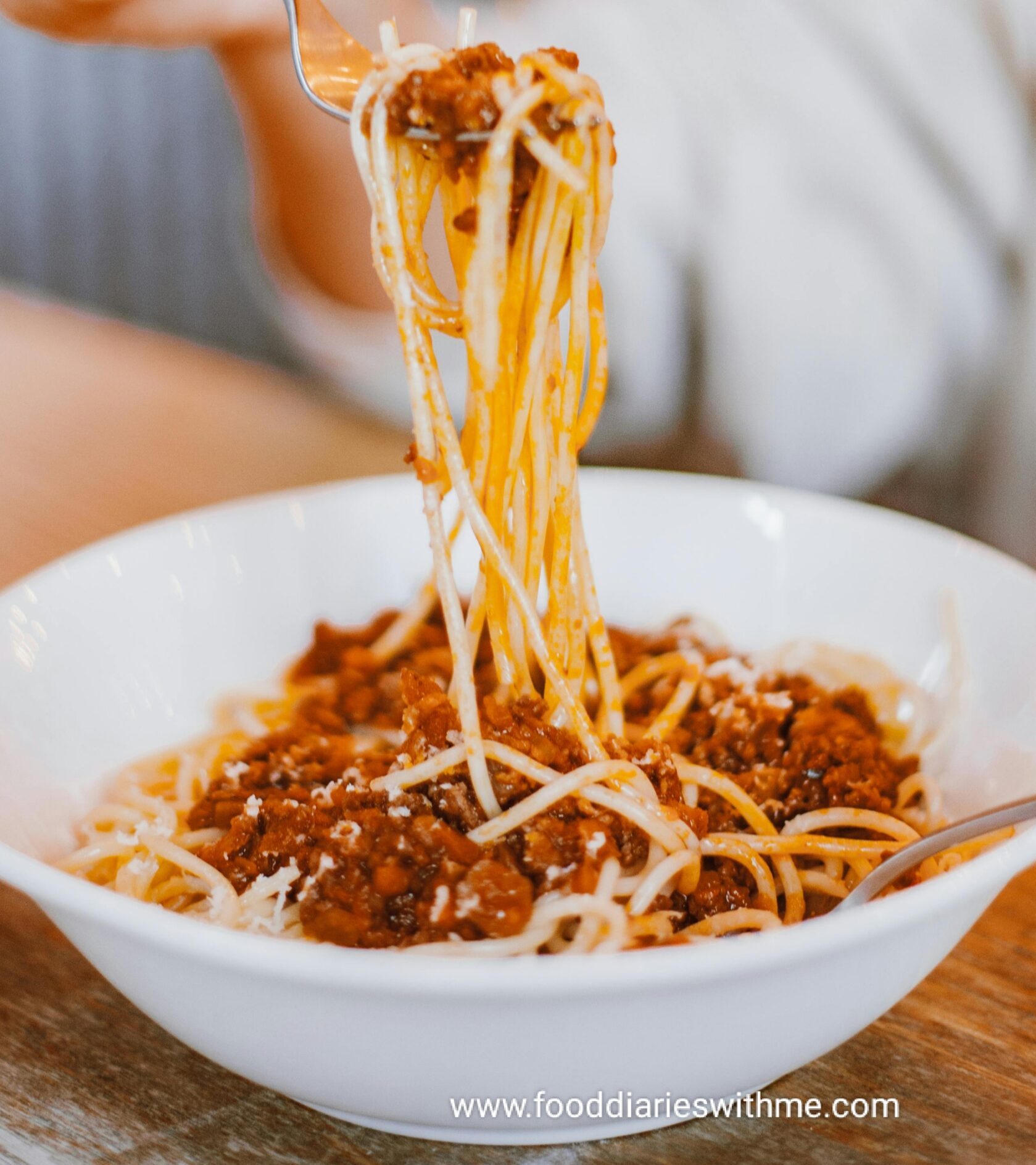 Spaghetti with Sausage: A Twist That Will Change Your Pasta Game:-