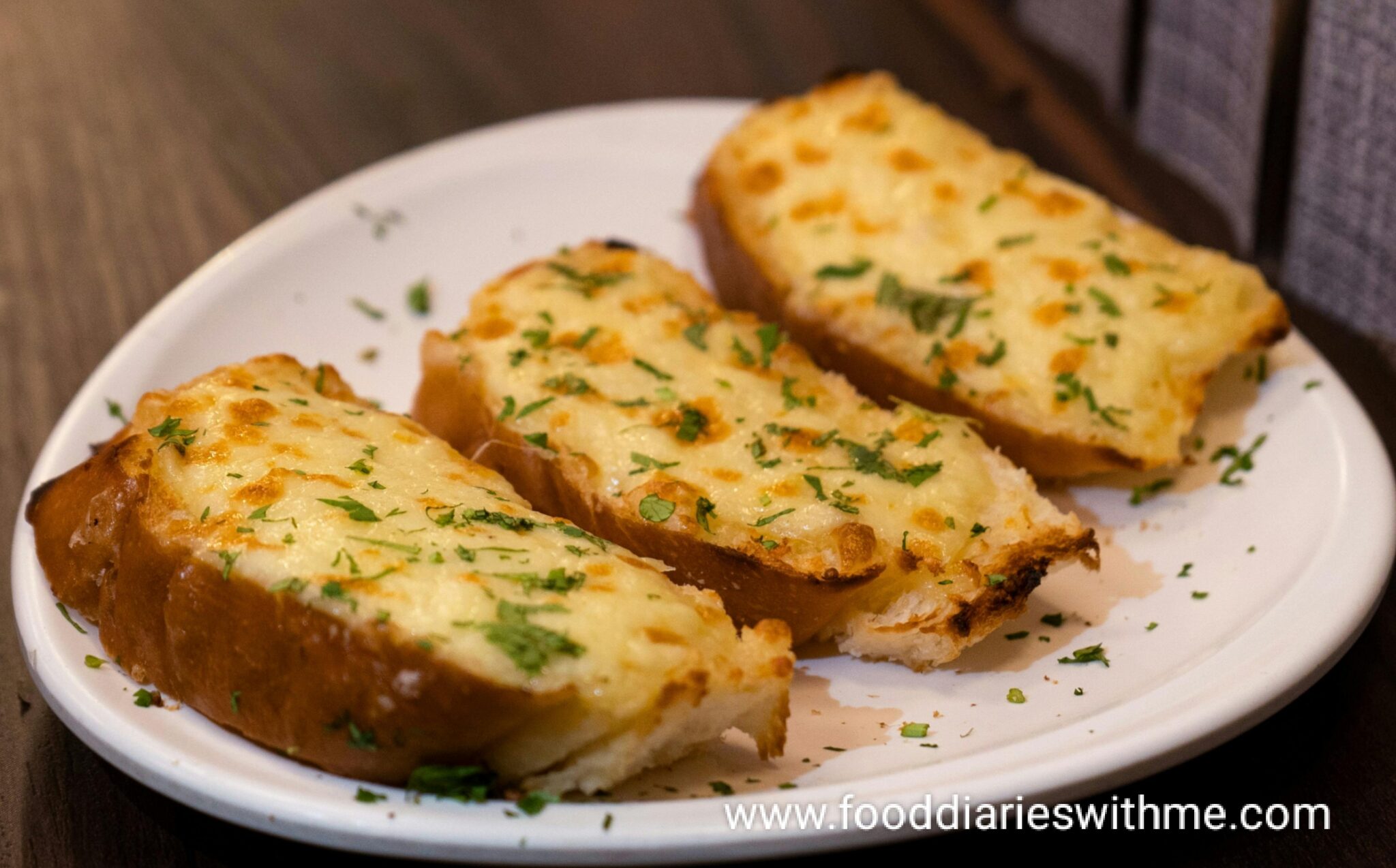 Garlic Cheesy Bread Recipe