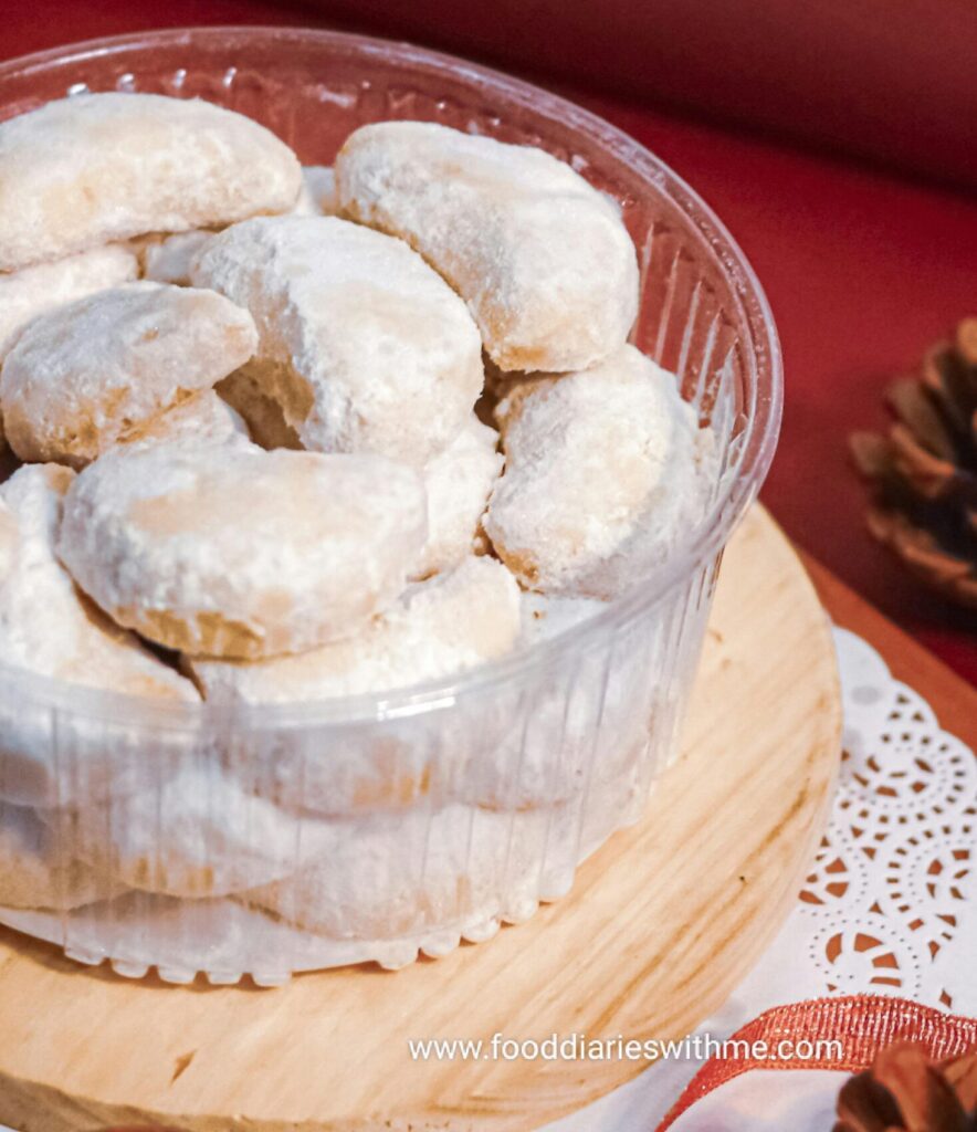 Easy Snowball Cookies Recipe